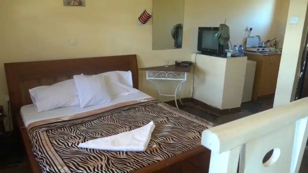 different strokes diani rooms