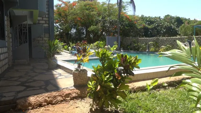 ebenezer apartments pool